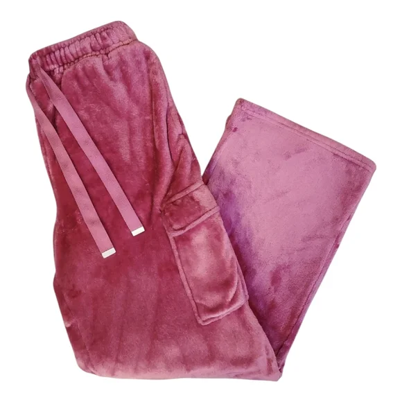 Derek Heart Fuzzy Cargo Pants - Picture 3 of 8